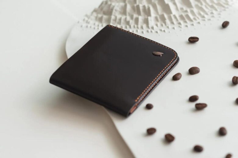 bellroy hide and seek wallet - Luxe Digital