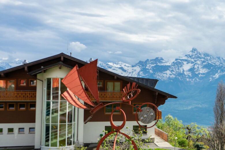 best boarding schools aiglon college switzerland review - Luxe Digital