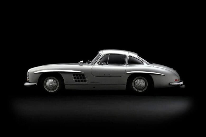 best classic cars vintage Mercedes 300SL Gullwing - Luxe Digital