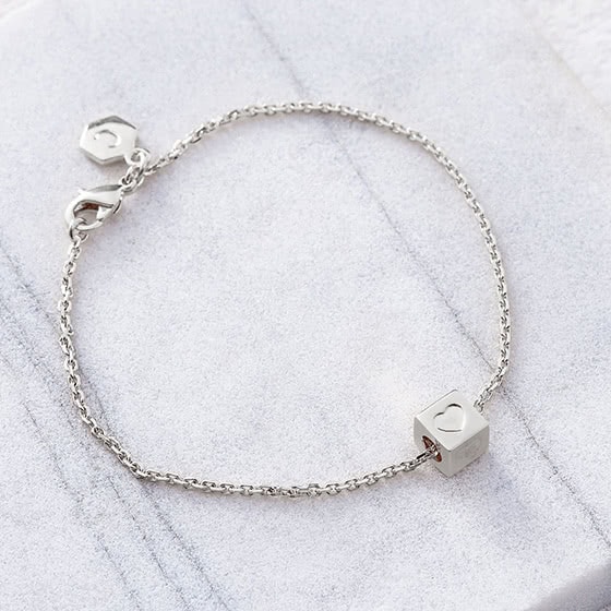 best jewelry brands capsul bracelet review - Luxe Digital