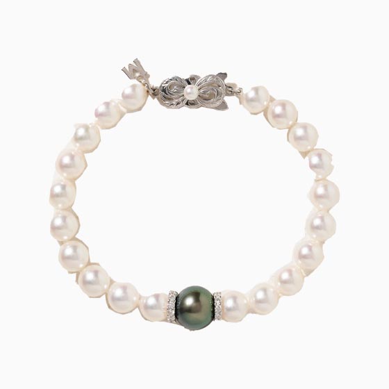 best jewelry brands gold pearl and diamond bracelet - Luxe Digital