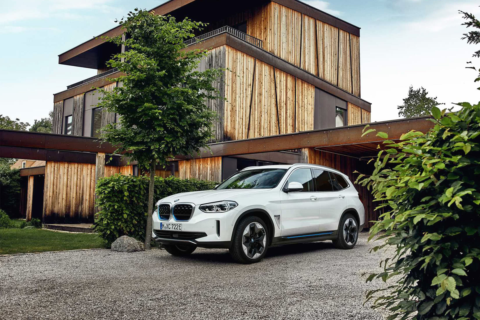 best luxury car brand BMW - Luxe Digital