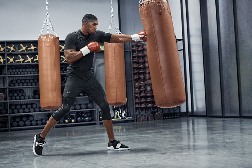 best men workout clothing brand under armour - Luxe Digital