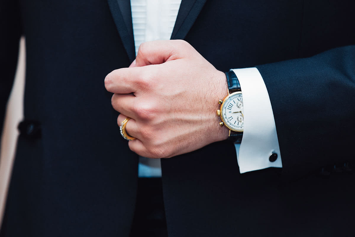 business professional style guide luxury watch - Luxe Digital