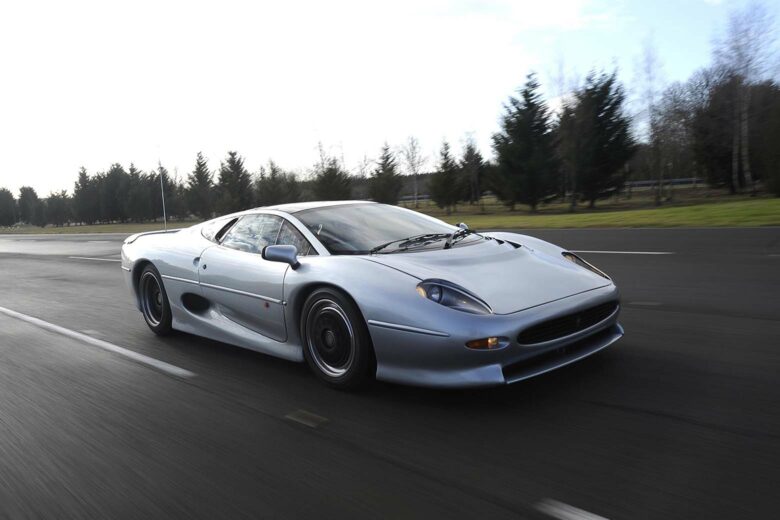 jaguar brand jaguar xj220 - Luxe Digital