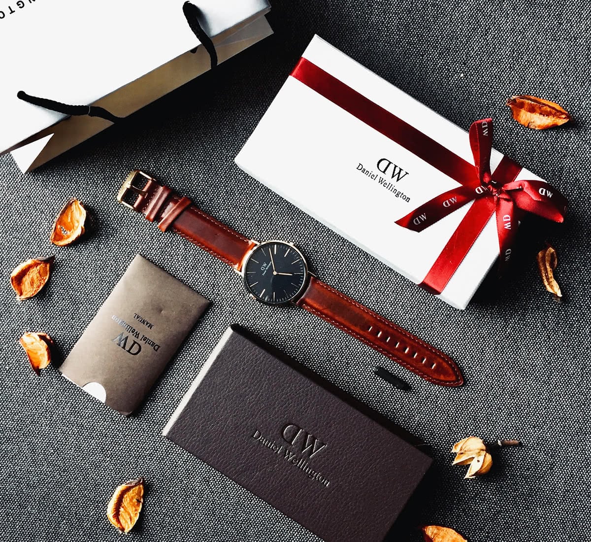 Luxe Digital luxury watch Daniel Wellington