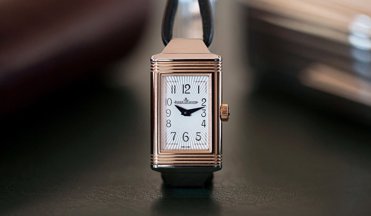 Luxe Digital luxury watch Hodinkee Jaeger Lecoultre Reverso