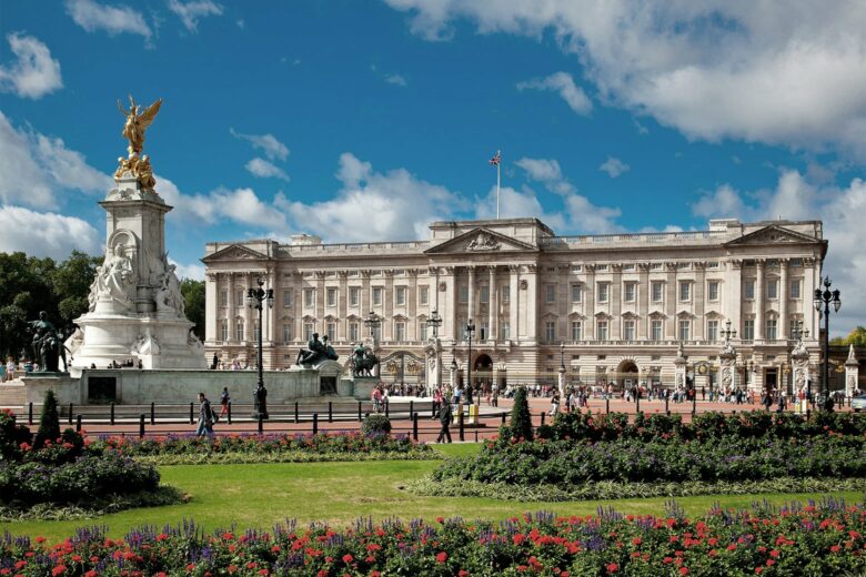 most expensive houses in the world buckingham palace london luxe digital